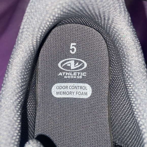 Athletic works size 5 memory foam sneakers - Picture 2 of 5